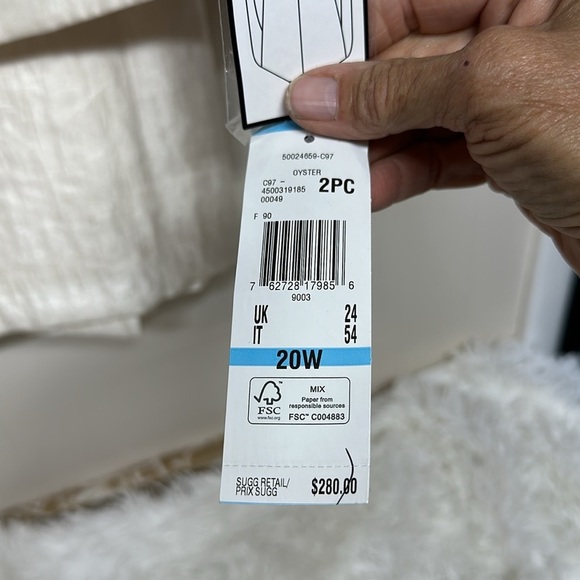 NWT Nipon Boutique Long Sleeve Embroidered Jacket with Skirt Size 20 MSRP $280 - Picture 3 of 14